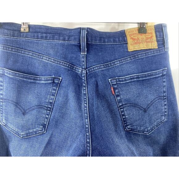 Levi's Premium 541 Athletic Dark Wash Taper Leg Jeans Men's 32x30  Dry Cleaned - Picture 7 of 11